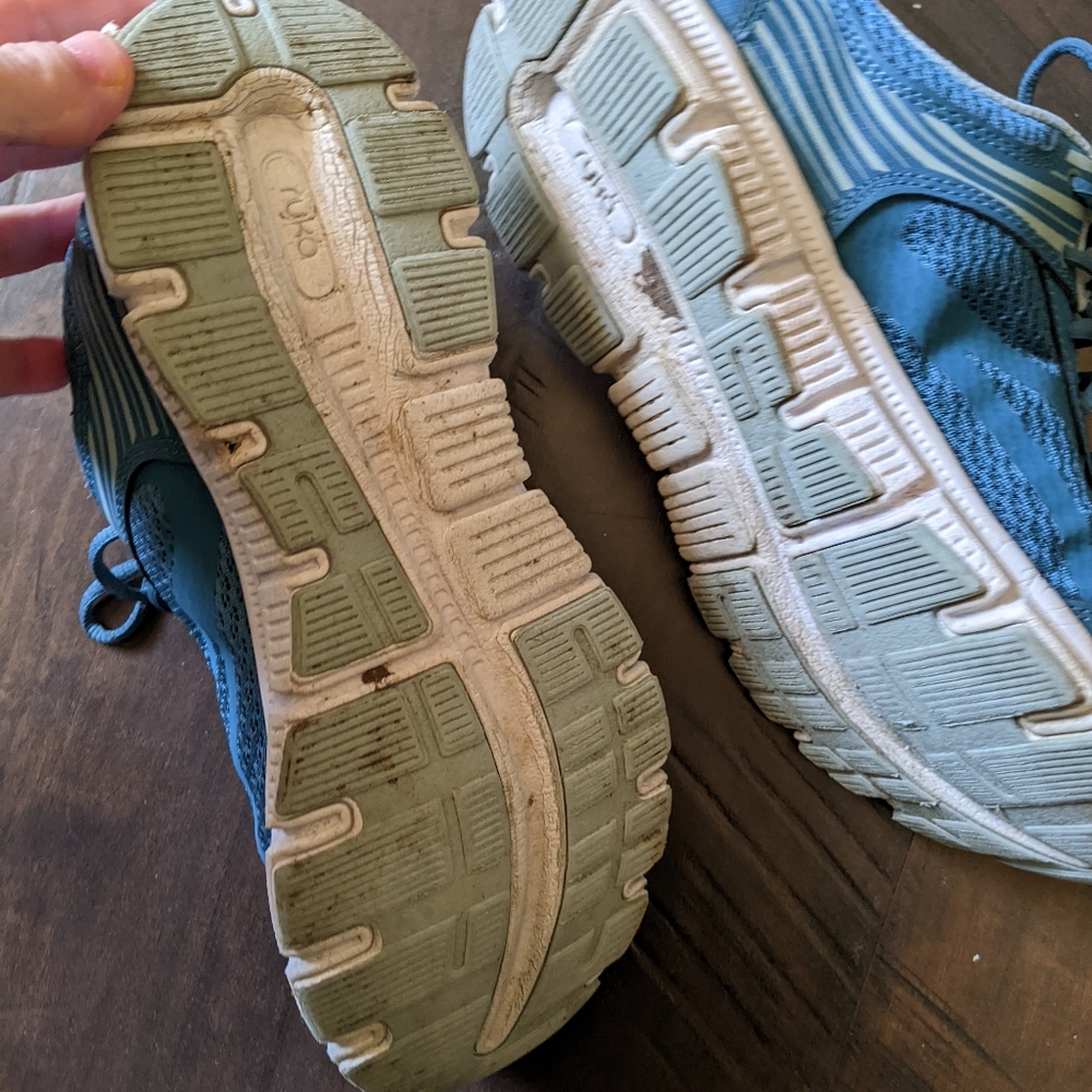 Ryka sneakers 8.5 - Picture 3 of 5